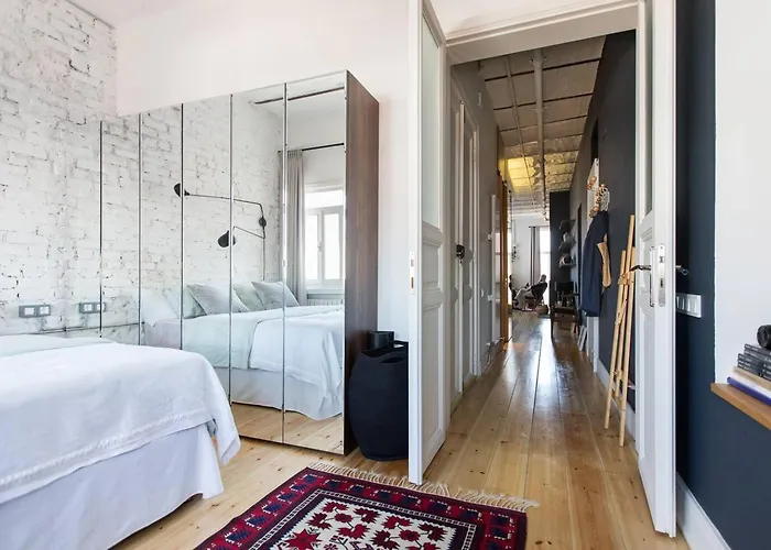 Bright Cool 1bed1bath Stylish Home! #376 Apartment