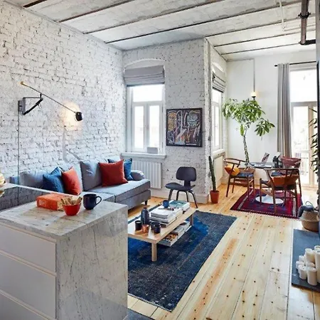 Bright Cool 1bed1bath Stylish Home! #376 *