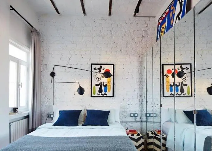 Bright Cool 1bed1bath Stylish Home! #376 Appartement