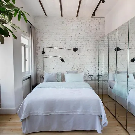 아파트 Bright Cool 1bed1bath Stylish Home! #376 이스탄불